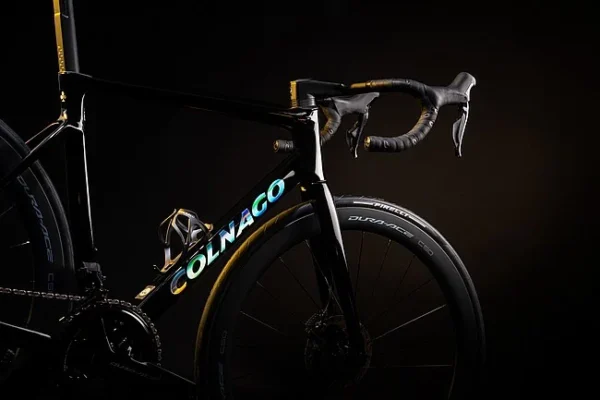 Colnago V4Rs Ultegra Di2 Road Bike - Image 2
