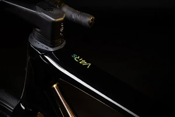 Colnago V4Rs Ultegra Di2 Road Bike - Image 4