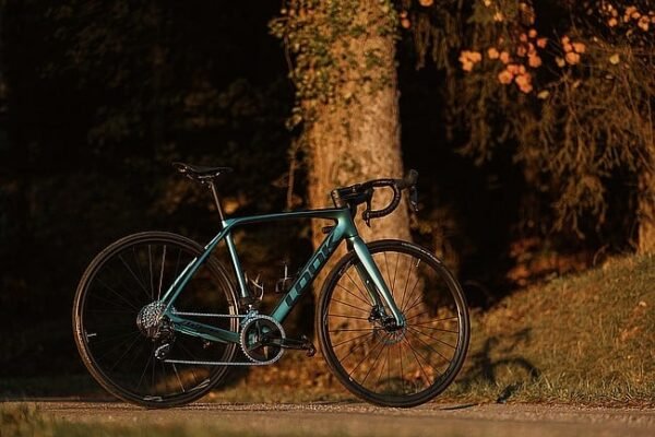 Look 765 Optimum Disc Rival AXS eTap Bike - Image 2